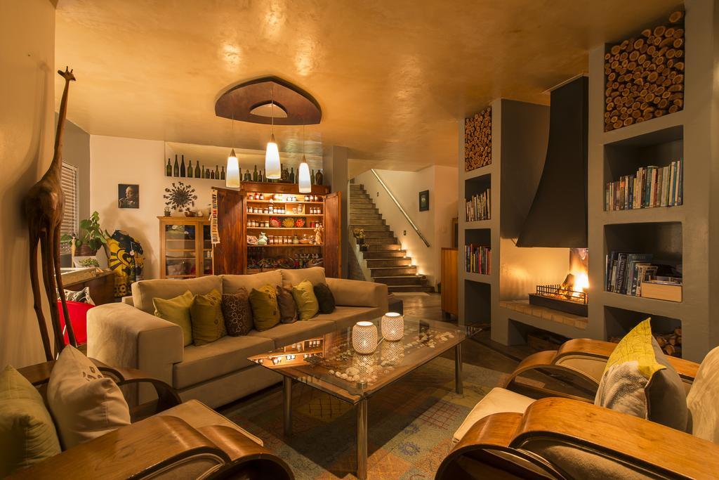 Whalesong Lodge Gansbaai Ngoại thất bức ảnh