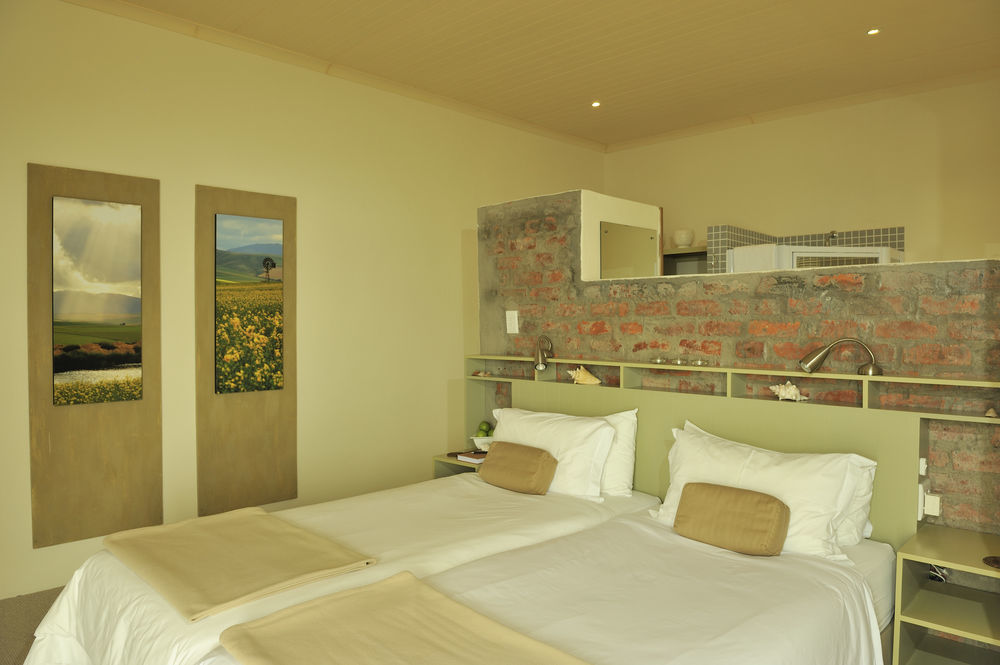 Whalesong Lodge Gansbaai Ngoại thất bức ảnh